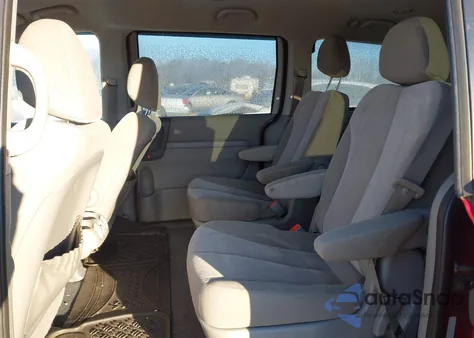2014 Kia Sedona Lx z USA, uszkodzony, nr VIN KNDMG4C74E6547743